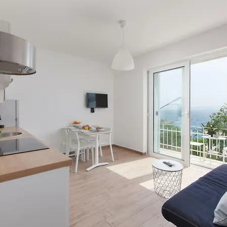 Coast 27 * Podgora (Split-Dalmatia)